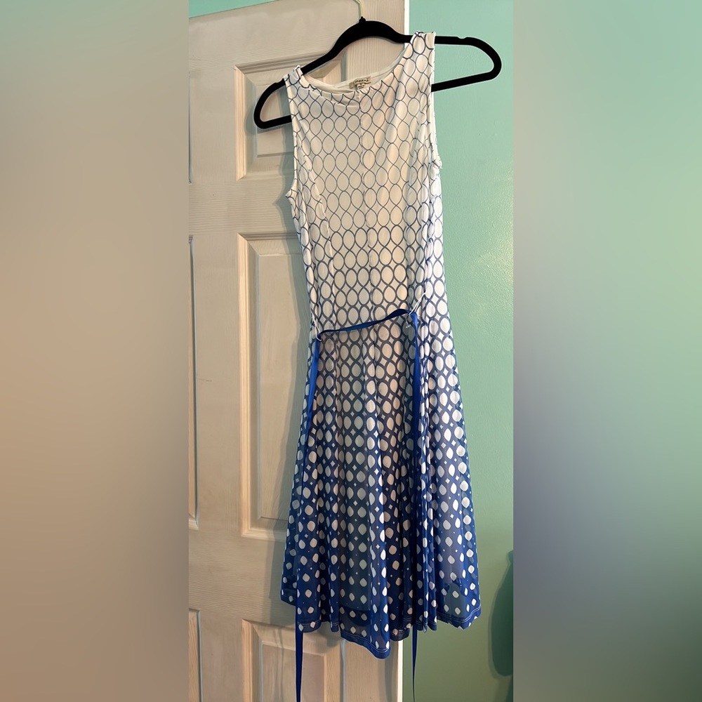 Dress - Picture 2 of 2
